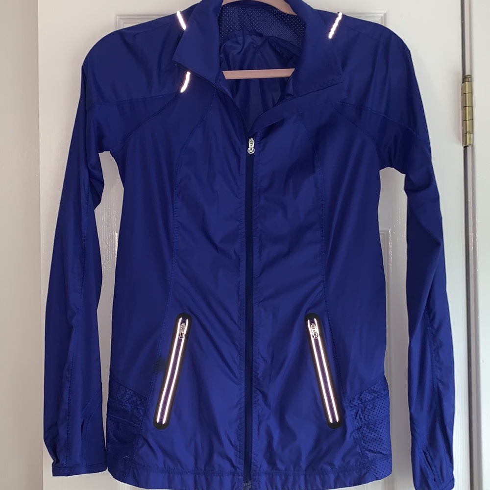 Blue lululemon windbreaker